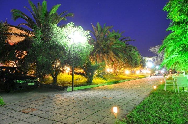 Possidona Beach Hotel Gerakini Ngoại thất bức ảnh