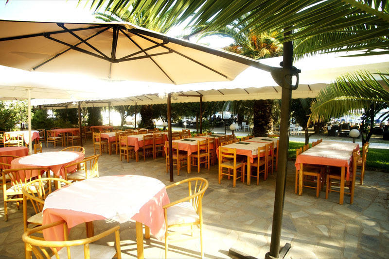Possidona Beach Hotel Gerakini Ngoại thất bức ảnh