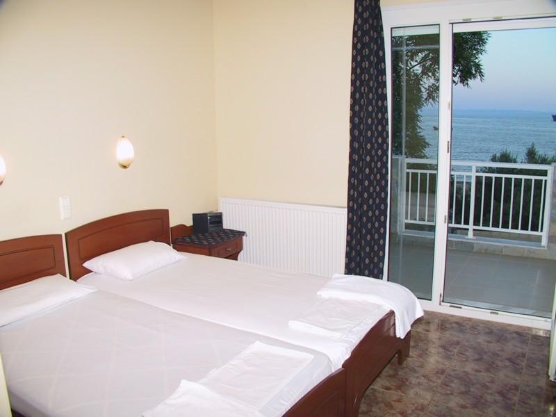 Possidona Beach Hotel Gerakini Phòng bức ảnh